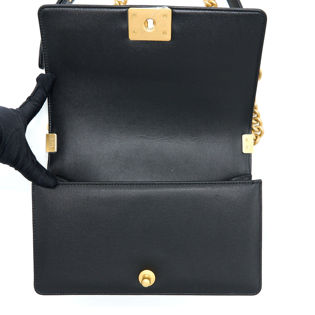 CHANEL MEDIUM BOY BAG CAVIAR BLACK BRUSHED GHW (MICROCHIP)