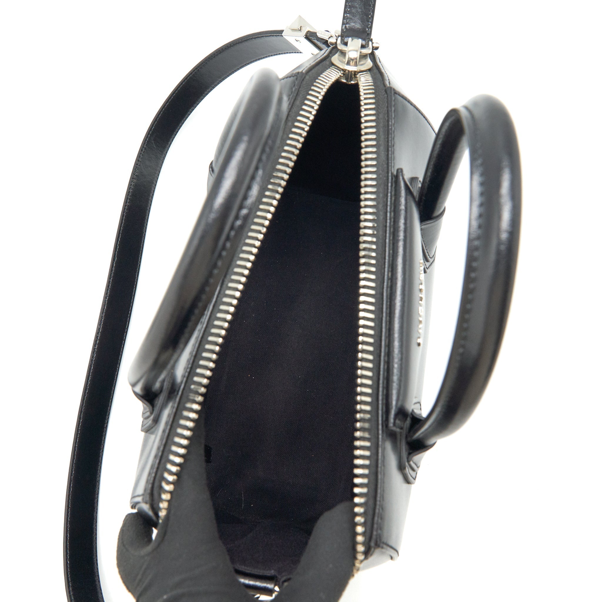 GIVENCHY SMALL ANTIGONA TOTE BAG BOX CALFSKIN BLACK SHW