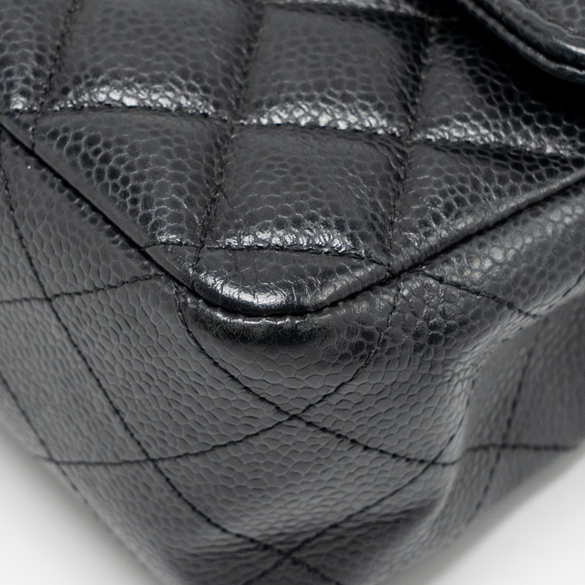 CHANEL MEDIUM CLASSIC DOUBLE FLAP BAG CAVIAR BLACK GHW