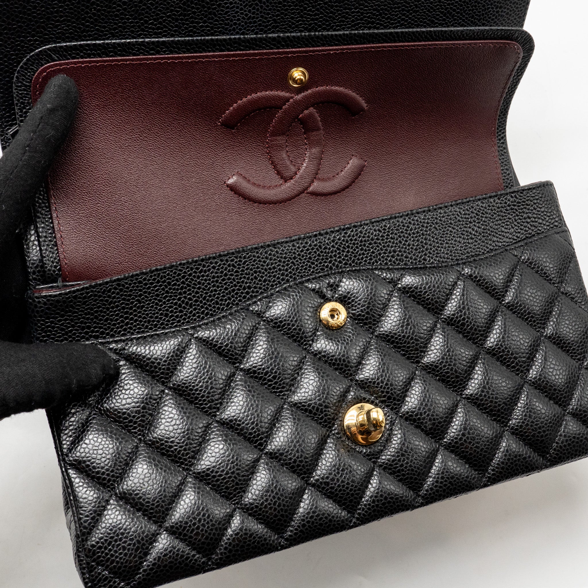 CHANEL MEDIUM CLASSIC DOUBLE FLAP BAG CAVIAR BLACK GHW