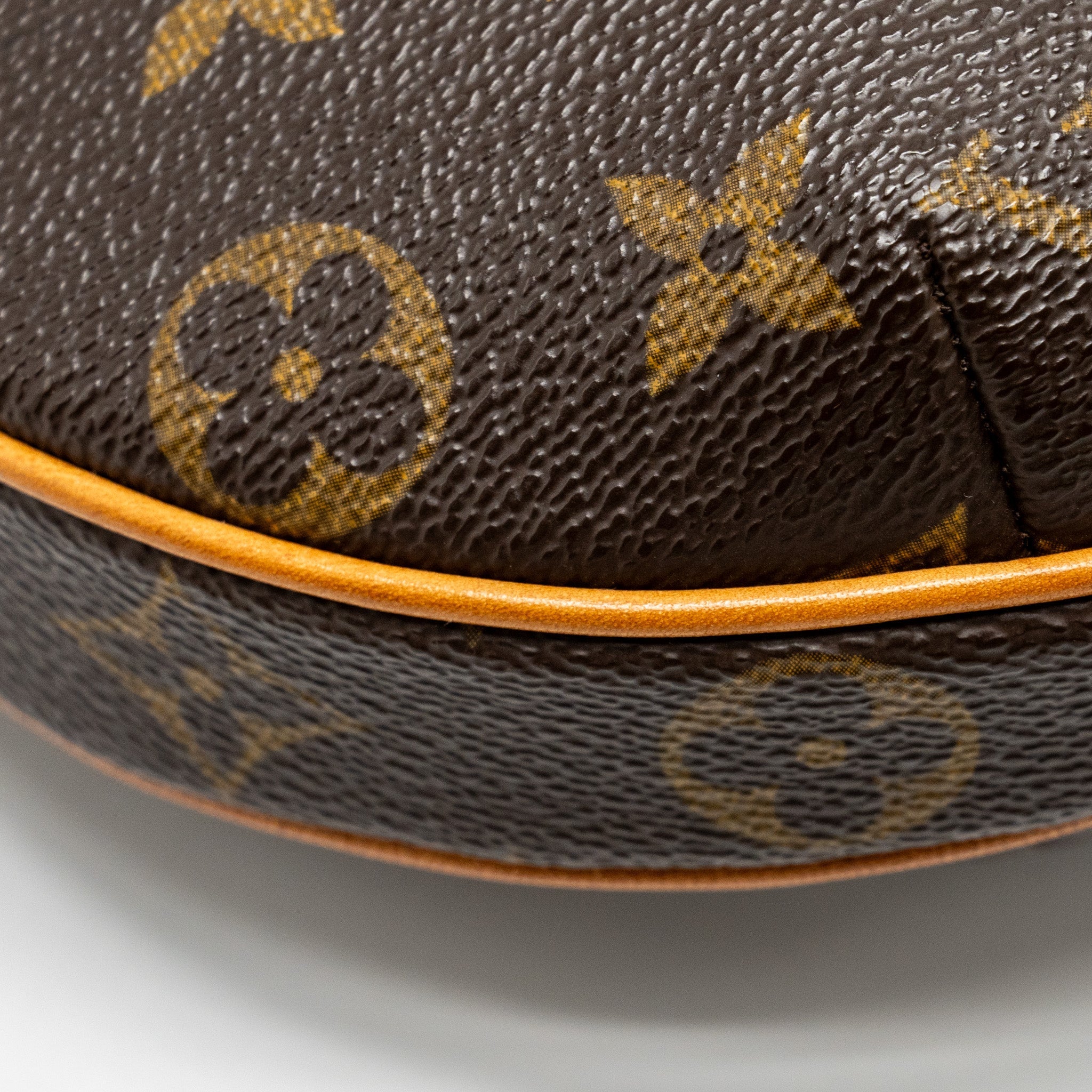 LOUIS VUITTON CROISSANT BAG MONOGRAM CANVAS GHW