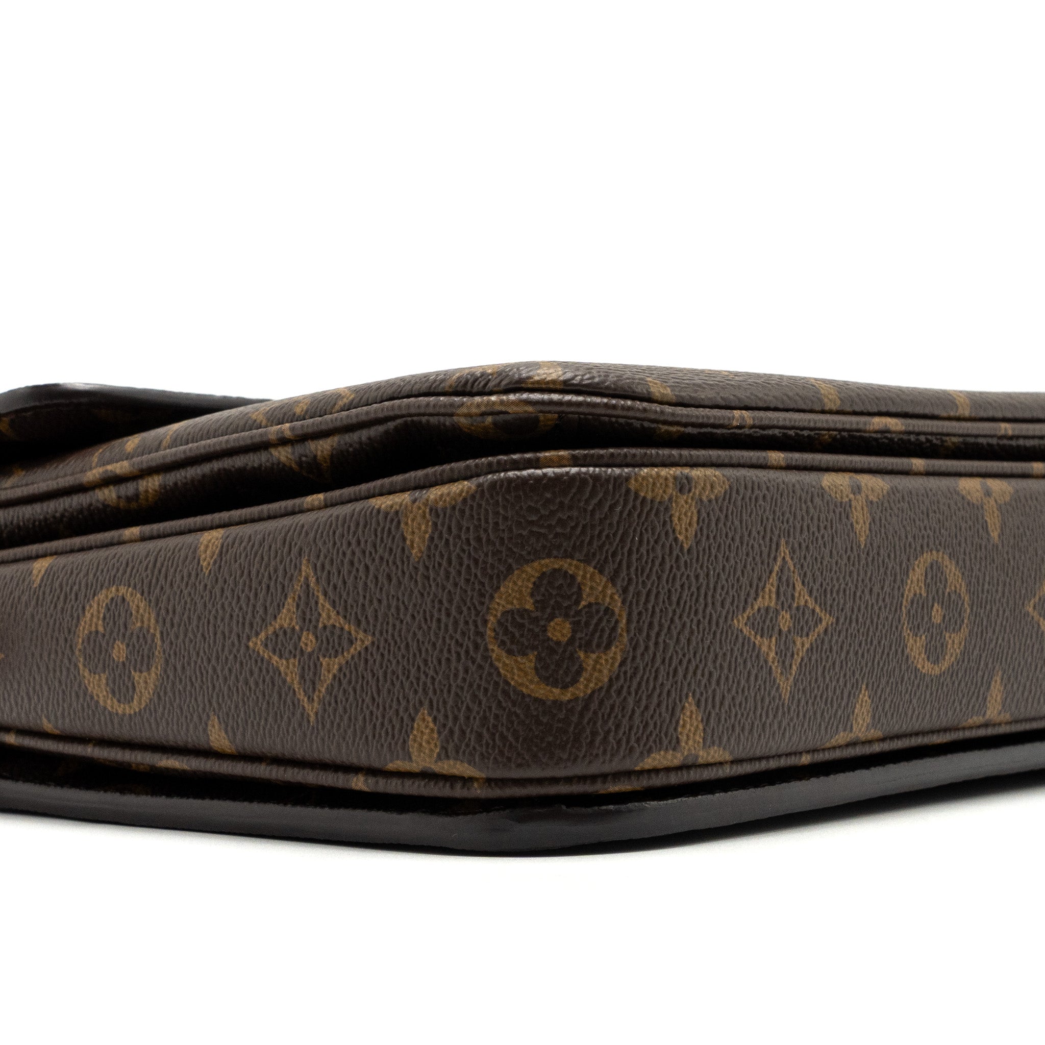 LOUIS VUITTON  POCHETTE MÉTIS MONOGRAM CANVAS GHW