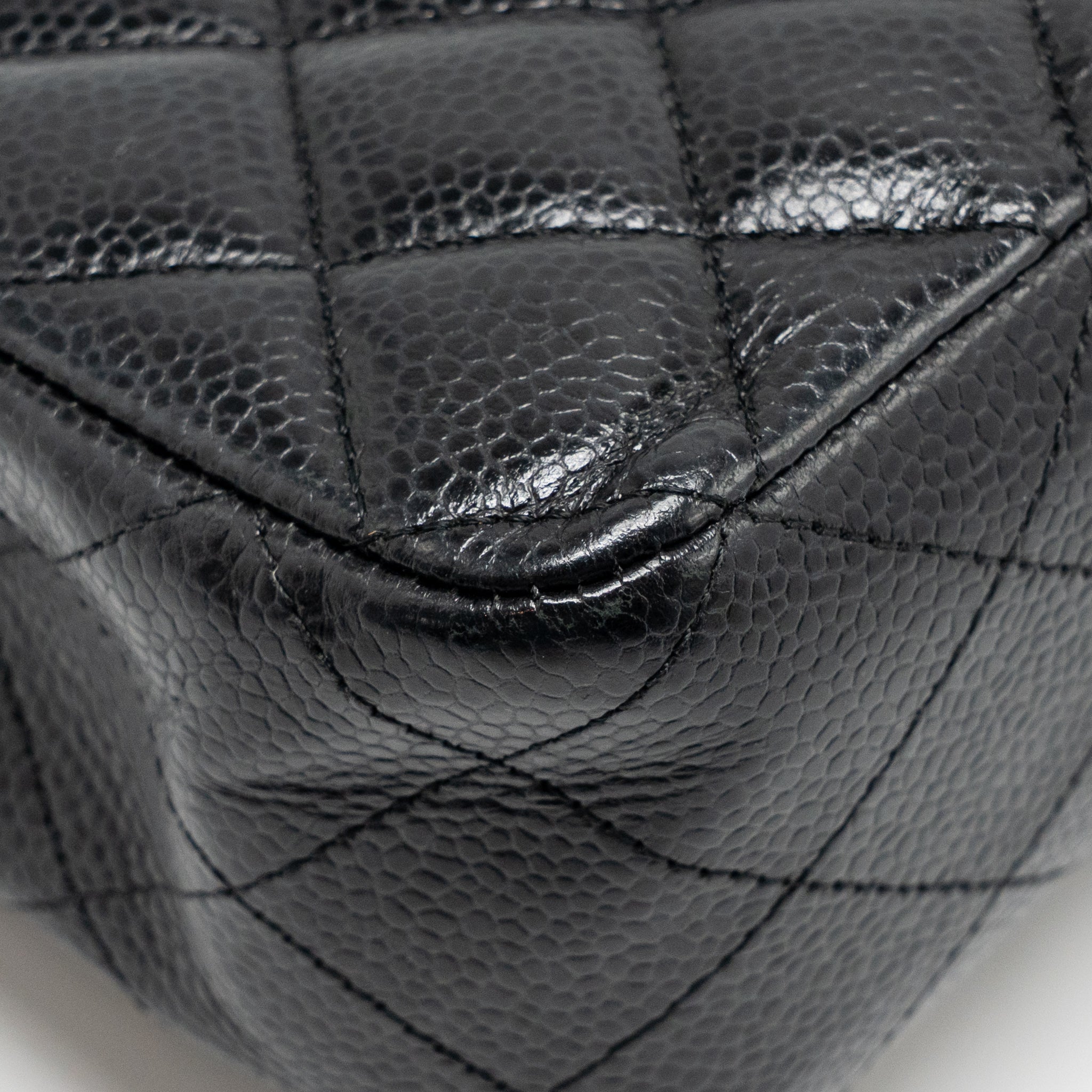CHANEL MEDIUM CLASSIC DOUBLE FLAP BAG CAVIAR BLACK GHW