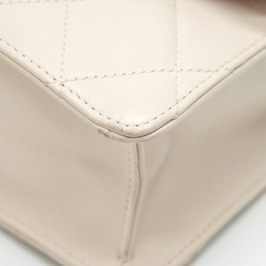 CHANEL CC LOGO FLAP BAG WITH CHAIN QUILTED LAMBSKIN IVORY WHITE