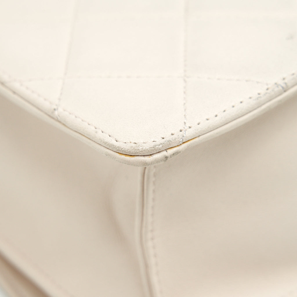 CHANEL CC LOGO FLAP BAG WITH CHAIN QUILTED LAMBSKIN IVORY WHITE