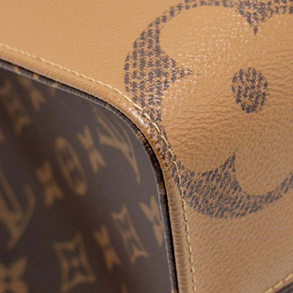 LOUIS VUITTON ONTHEGO MM MONOGRAM CANVAS GHW