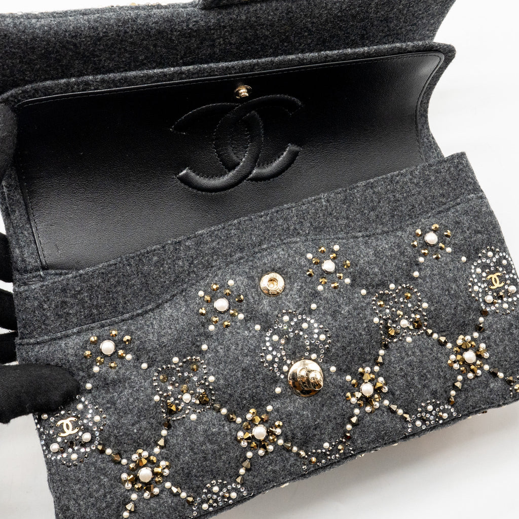 CHANEL 21A PEARL STRASS CRYSTAL MEDIUM CLASSIC DOUBLE FLAP BAG FABRIC GREY LGHW