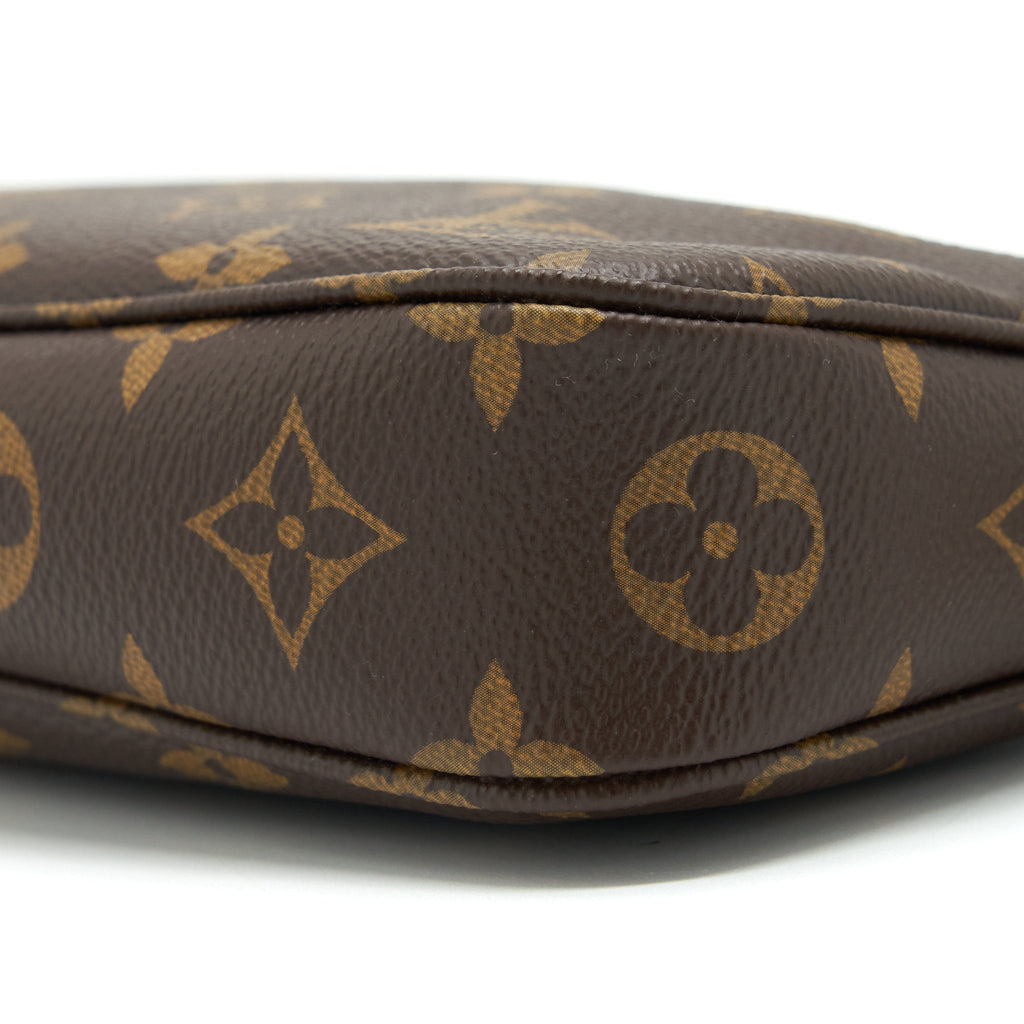 LOUIS VUITTON POCHETTE ACCESSORIES MONOGRAM CANVAS GHW
