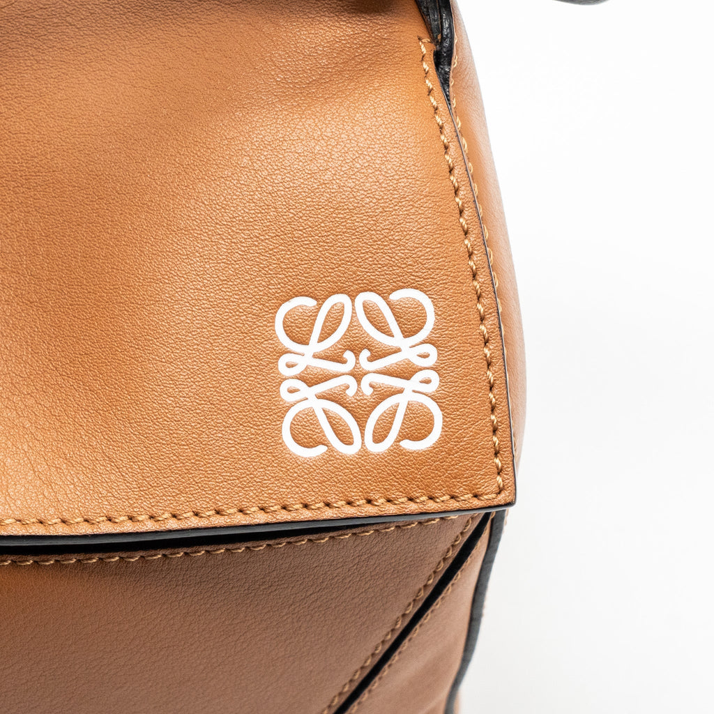 LOEWE PUZZLE BAG IN CLASSIC CALFSKIN TAN SHW