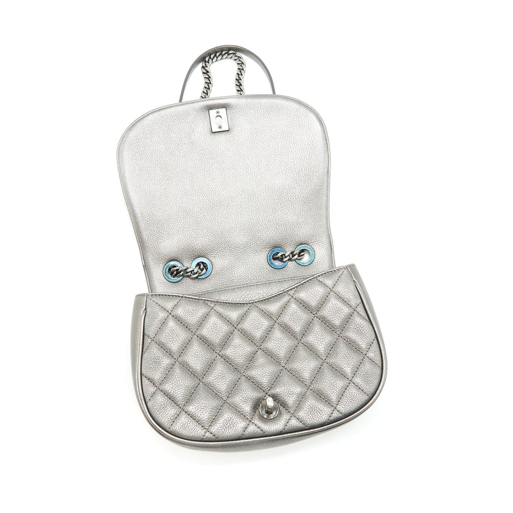CHANEL CC LOGO QUILTED CALFSKIN FLAP BAG IN METALLIC DARK GREY