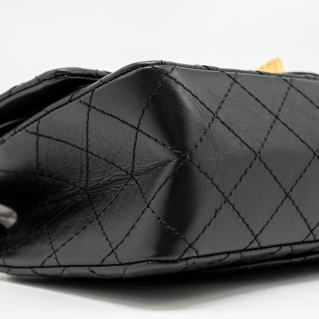 CHANEL SMALL 2.55 REISSUE DOUBLE FLAP BAG AGED CALFSKIN BLACK GHW (MICROCHIP)