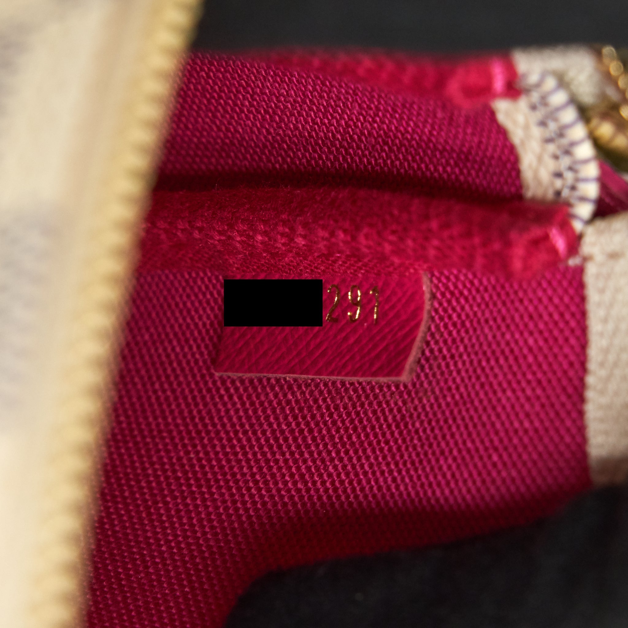 LOUIS VUITTON CHRISTMAS LIMITED MINI POCHETTE ACCESSORIES DAMIER AZUR CANVAS
