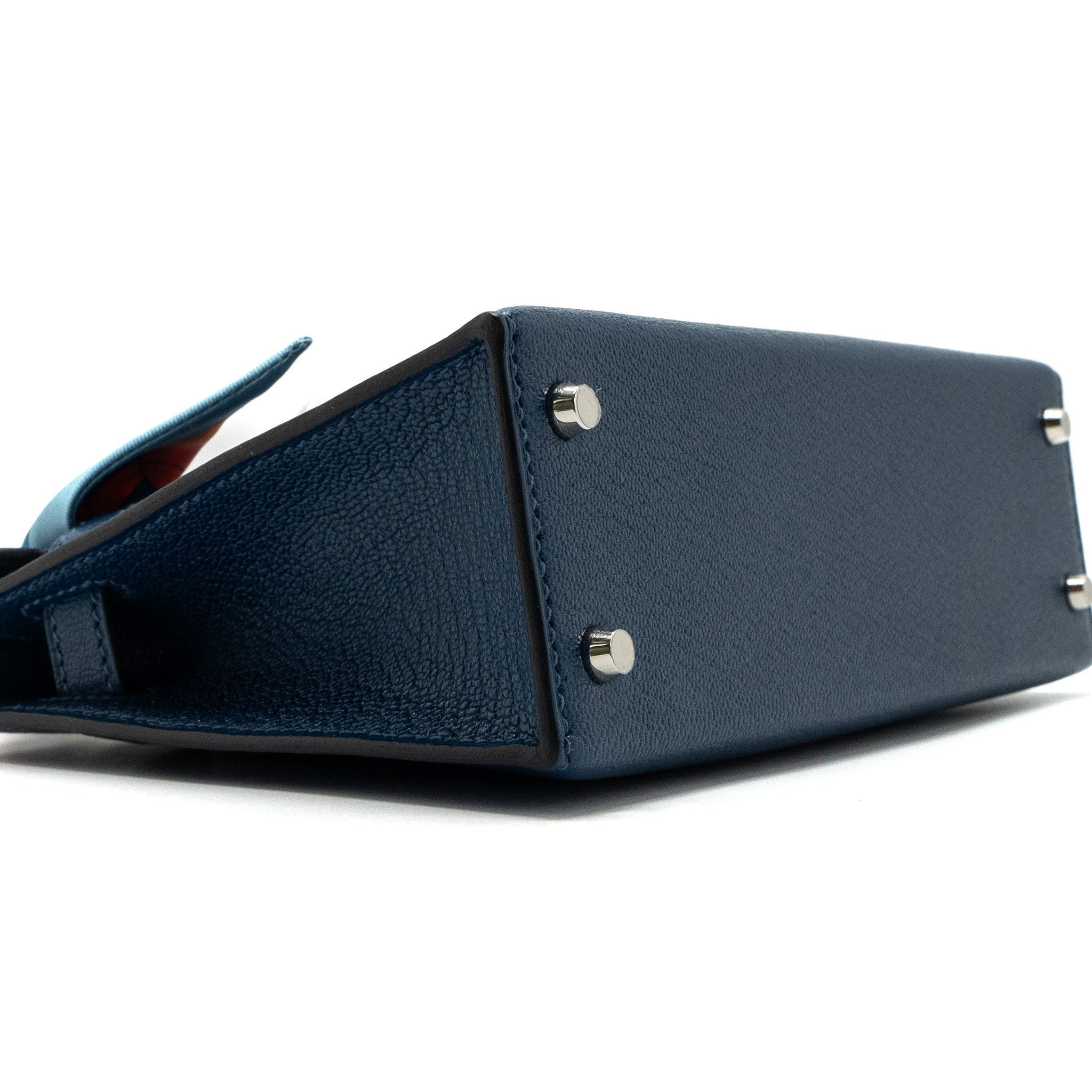 HERMES MINI KELLY CHÈVRE MYSORE DEEP BLUE/ BLUE IZMIR SHW