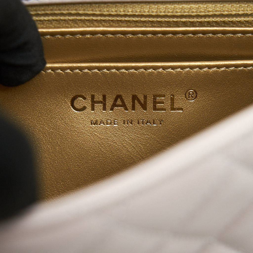 CHANEL 21B LILAC/ LIGHT PURPLE MINI PEARL CRUSH SQUARE FLAP BAG