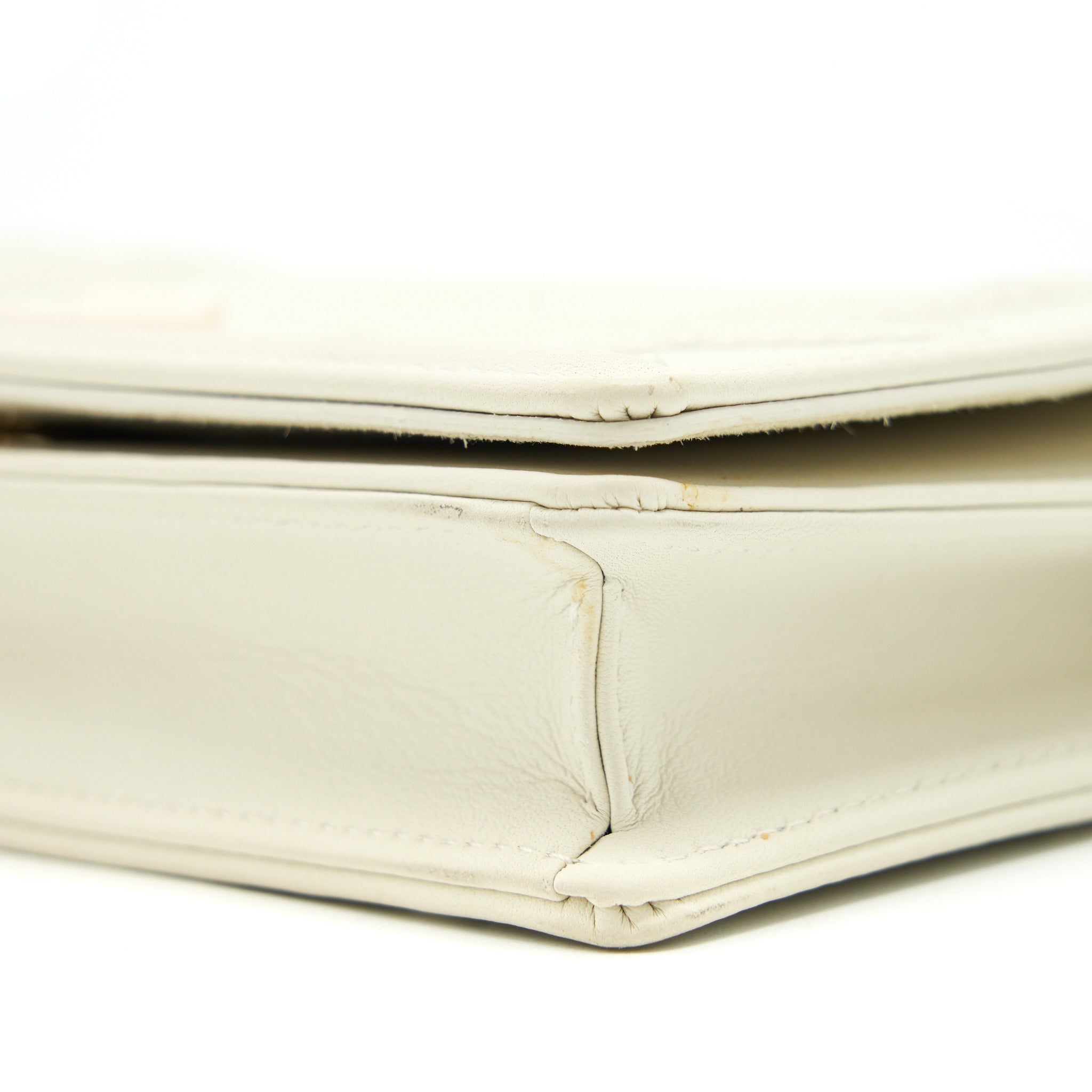 DIOR DIORAMA WALLET ON CHAIN WHITE WITH WHITE HARDWARE