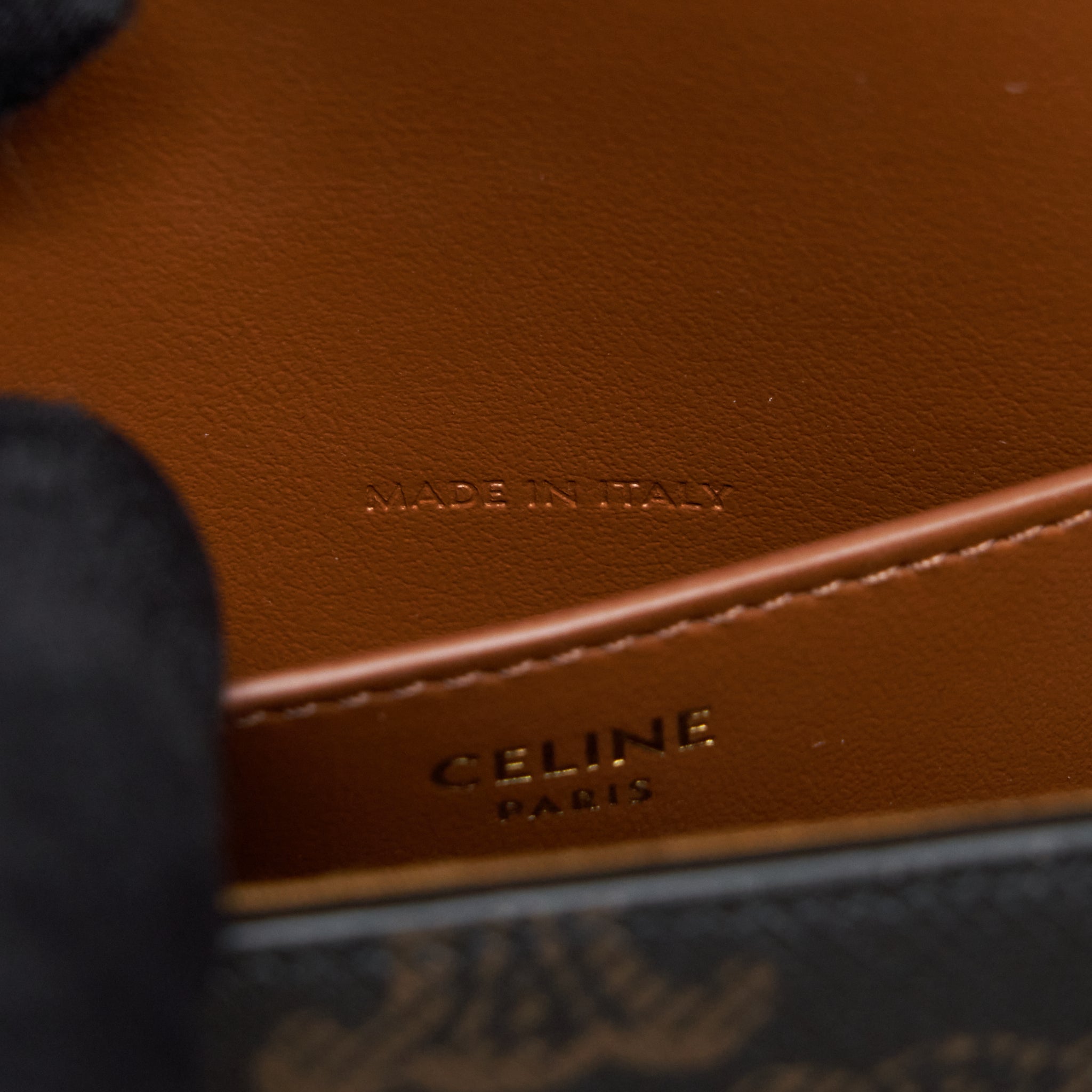 CELINE CLUTCH ON STRAP IN TRIUMPHED CANVAS/CALFSKIN TAN GHW