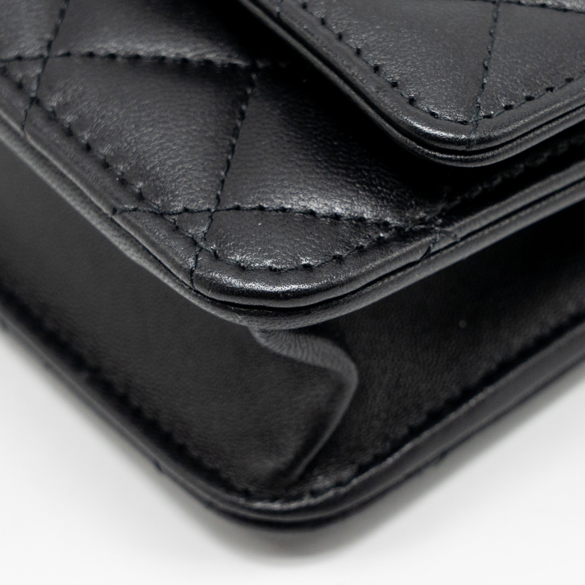 CHANEL TRENDY CC WALLET ON CHAIN LAMBSKIN BLACK LGHW (MICROCHIP)