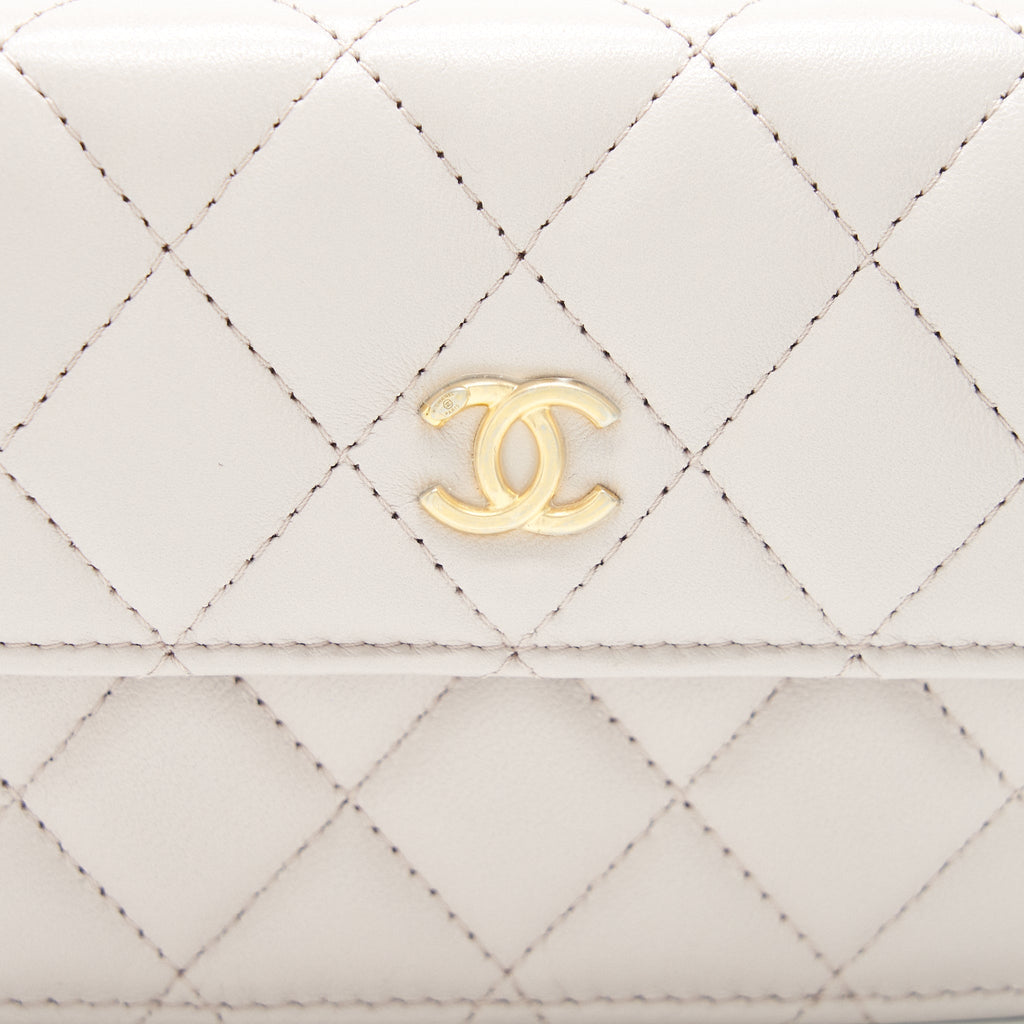 CHANEL 21B LILAC/ LIGHT PURPLE PEARL CRUSH MINI BELT BAG