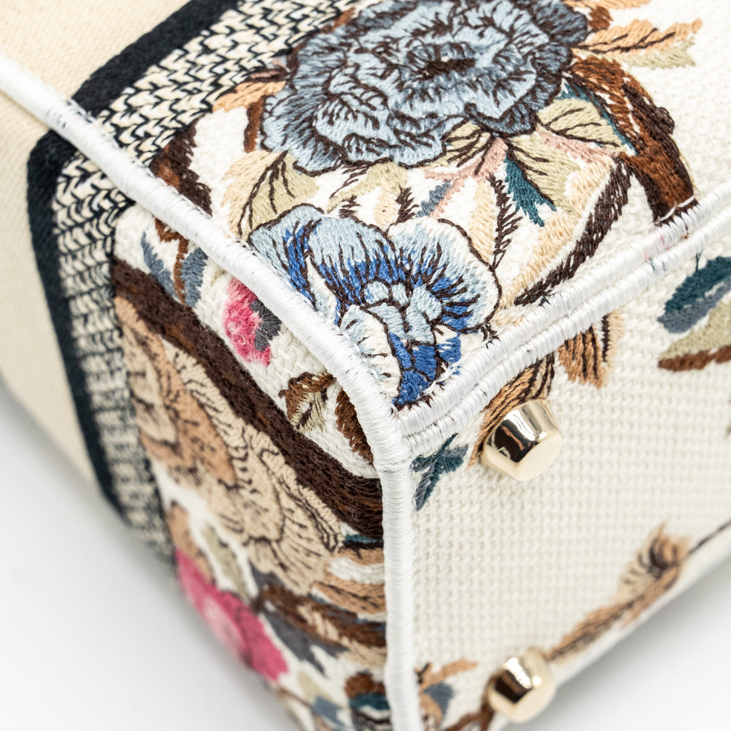 DIOR MEDIUM LADY D-LITE BAG EMBROIDERY WHITE/MULTICOLOR LGHW