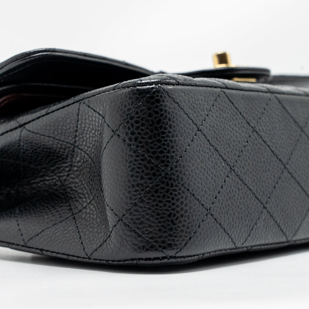 CHANEL SMALL CLASSIC DOUBLE FLAP CAVIAR BLACK GHW (MICROCHIP)
