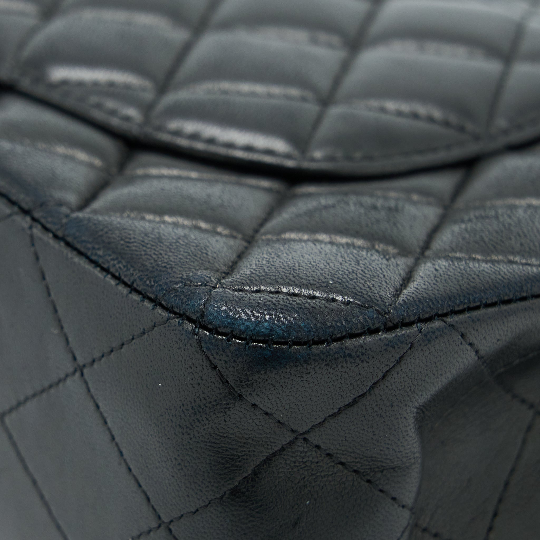 CHANEL MEDIUM CLASSIC DOUBLE FLAP BAG LAMBSKIN BLACK GHW