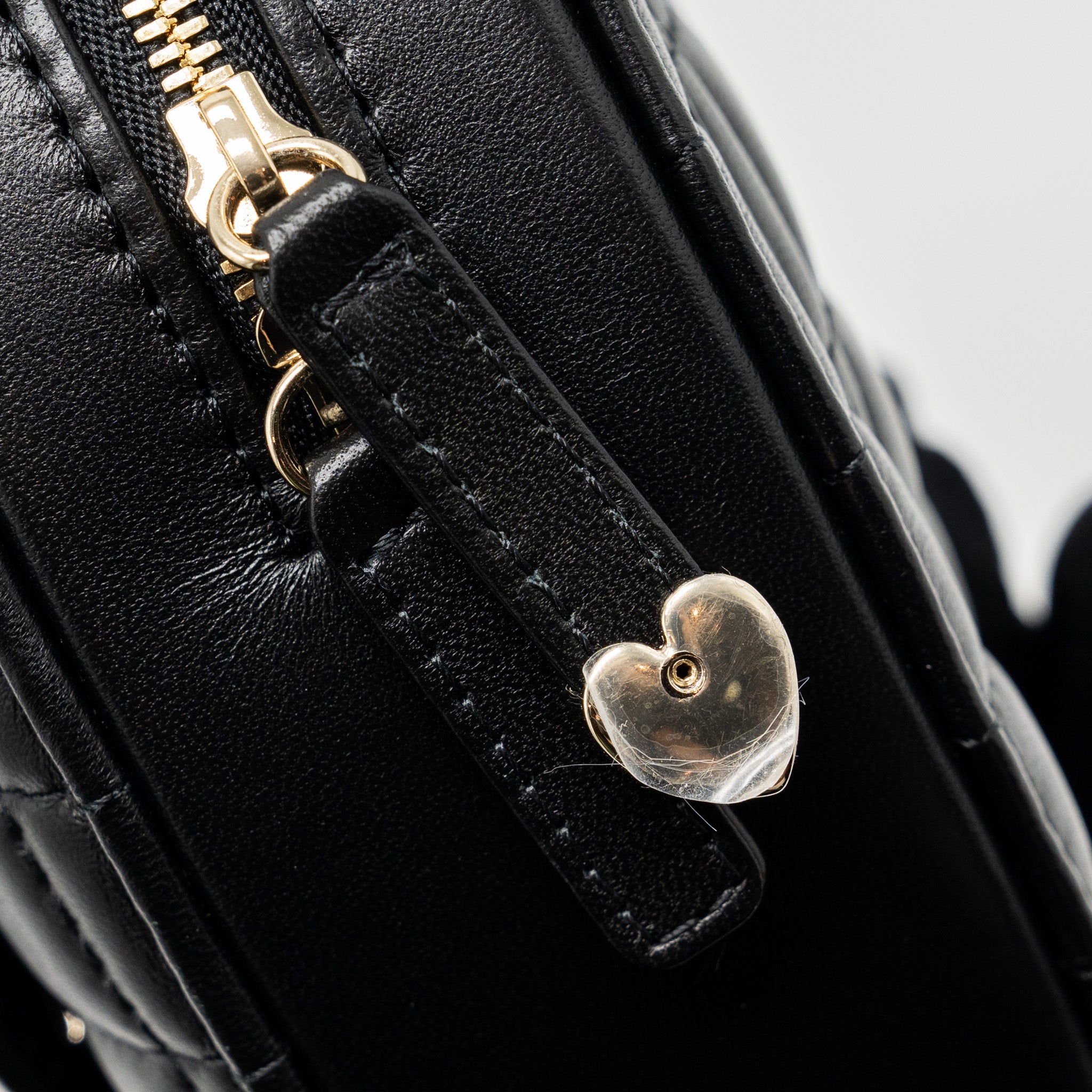 CHANEL 22S HEART BAG LAMBSKIN BLACK LGHW (MICROCHIP)
