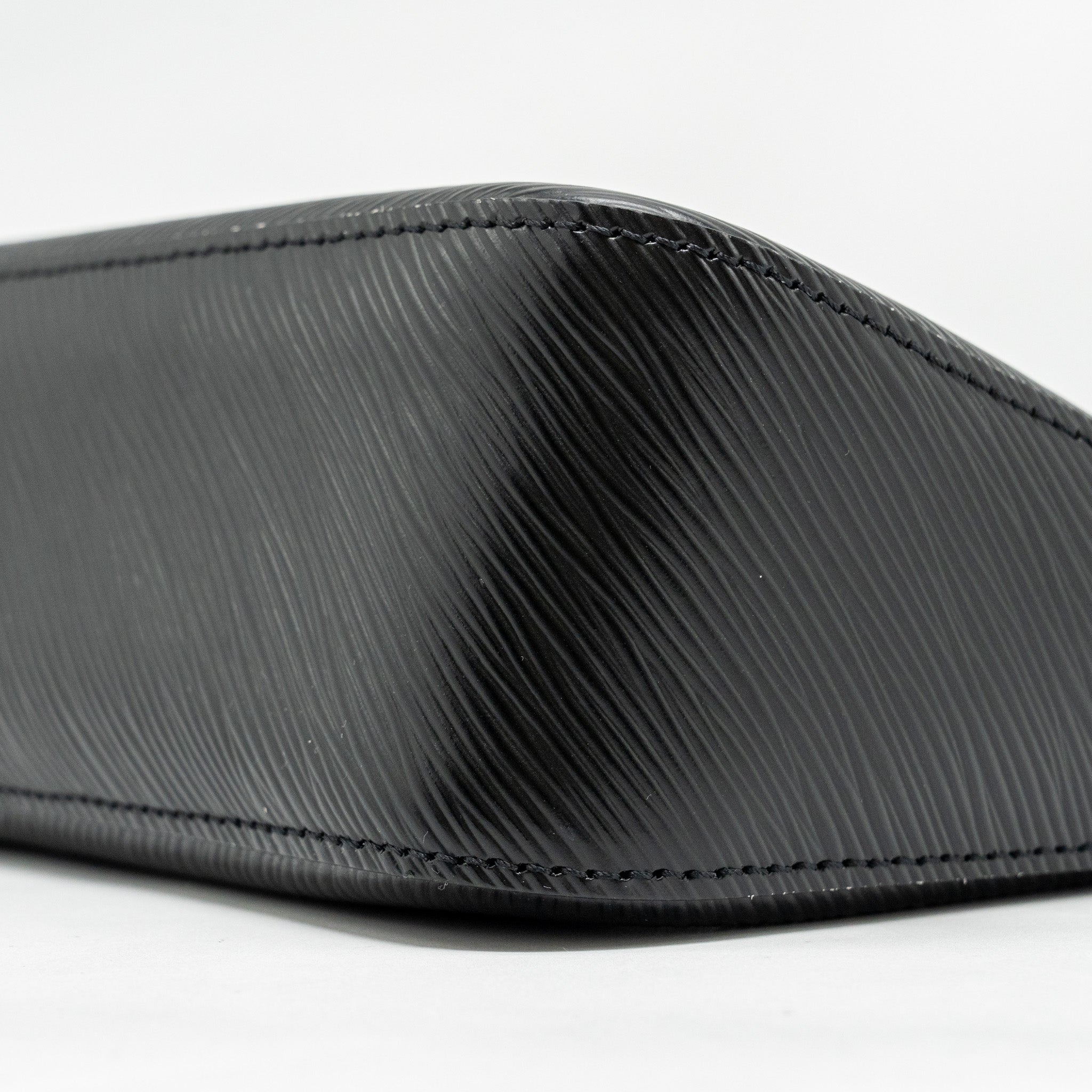 LOUIS VUITTON MARELLE GRAINED EPI/CANVAS BLACK SHW