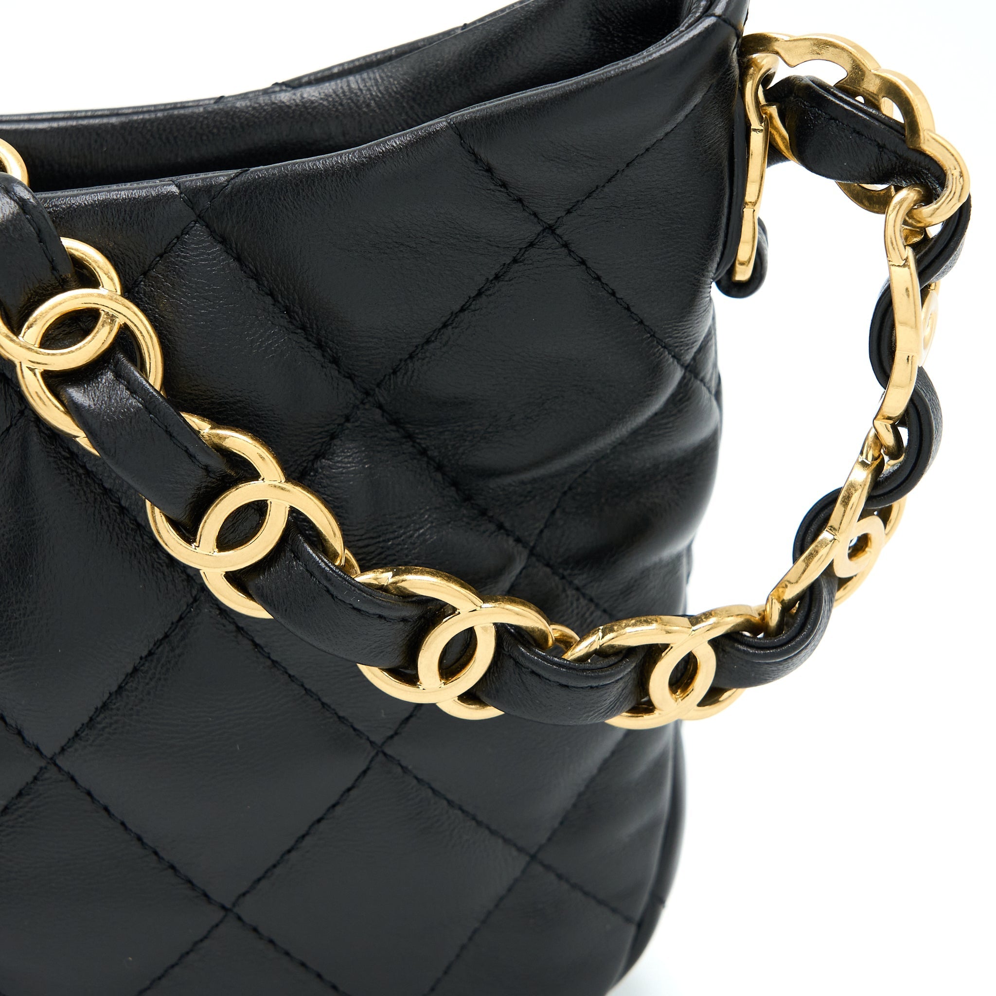 CHANEL 22K HOBO SHOULDER BAG LAMBSKIN BLACK GHW (MICROCHIP)