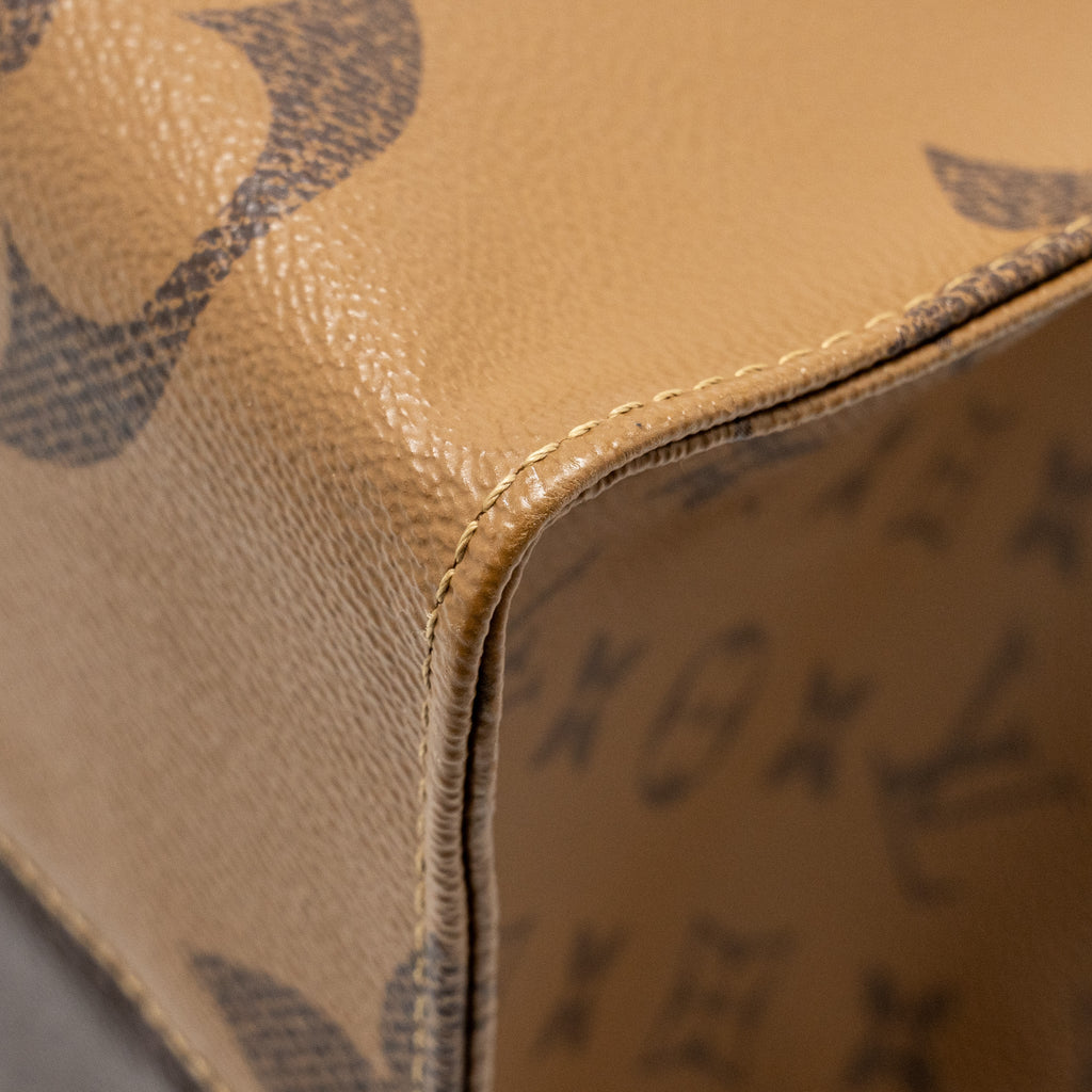 LOUIS VUITTON ONTHEGO GM MONOGRAM CANVAS GHW