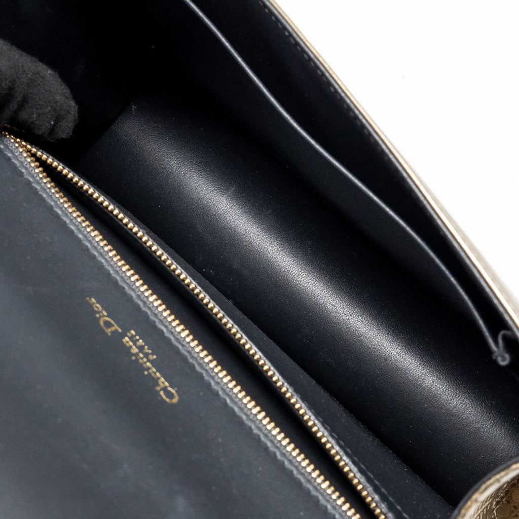 DIOR MEDIUM DIORAMA METALLIC CALFSKIN LIGHT GOLD WITH LGHW