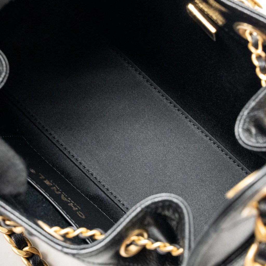 CHANEL MINI 25 BAG CAVIAR BLACK GHW (MICROCHIP)