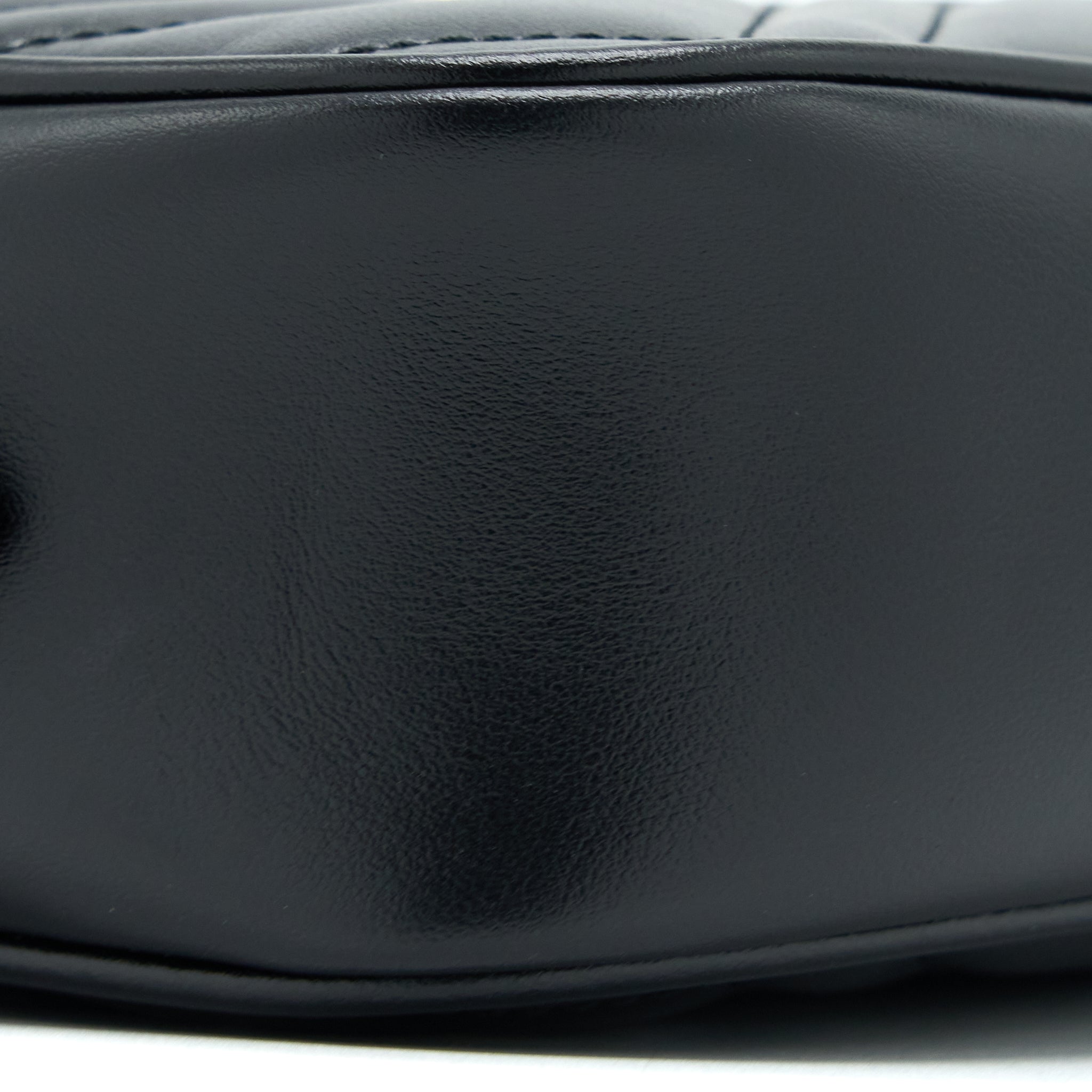 GUCCI GG MINI MARMONT MATELASSÉ BAG BLACK GHW