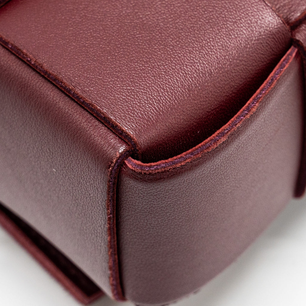 BOTTEGA VENETA CLASSIC CASSETTE BAG LAMBSKIN BURGUNDY GHW