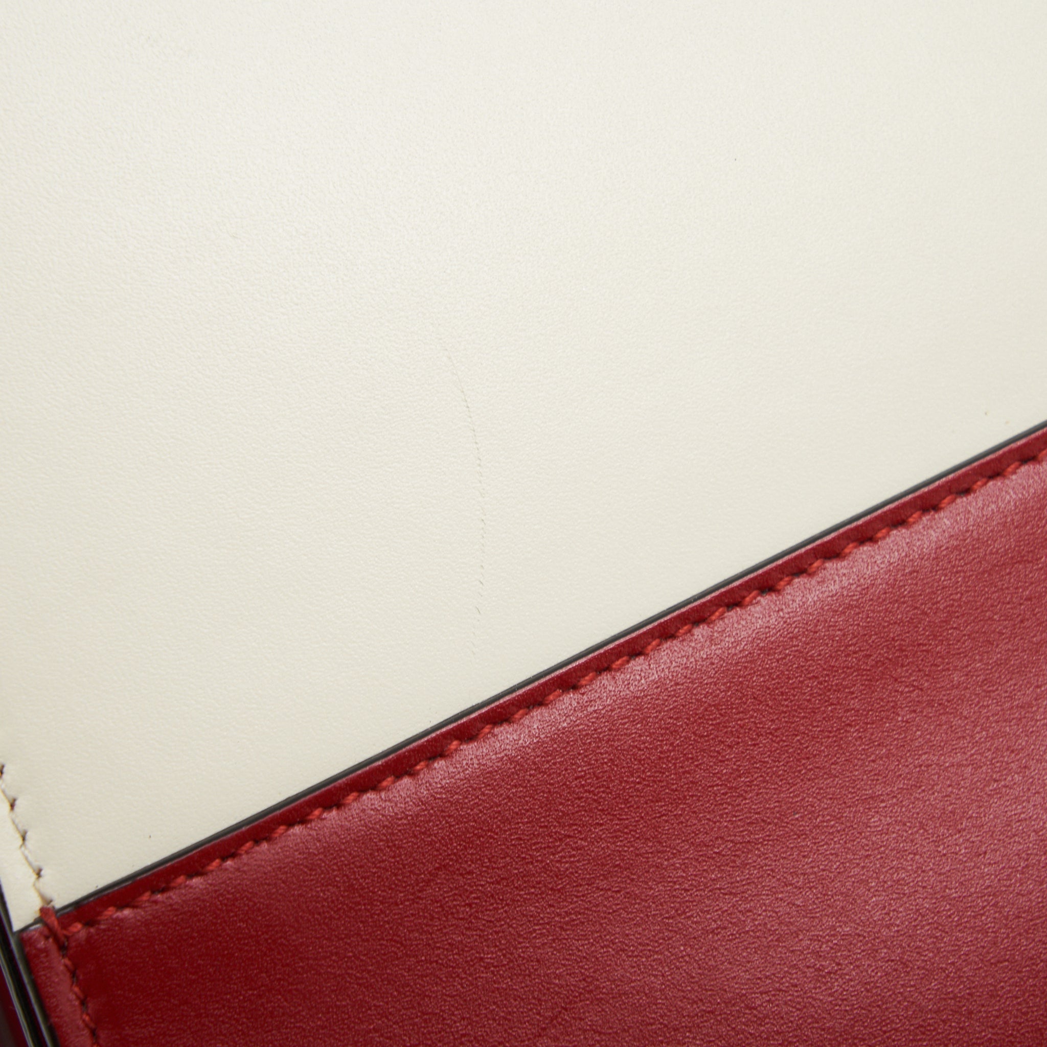 GUCCI QUEEN MARGARET TOP HANDLE BAG WHITE/ RED