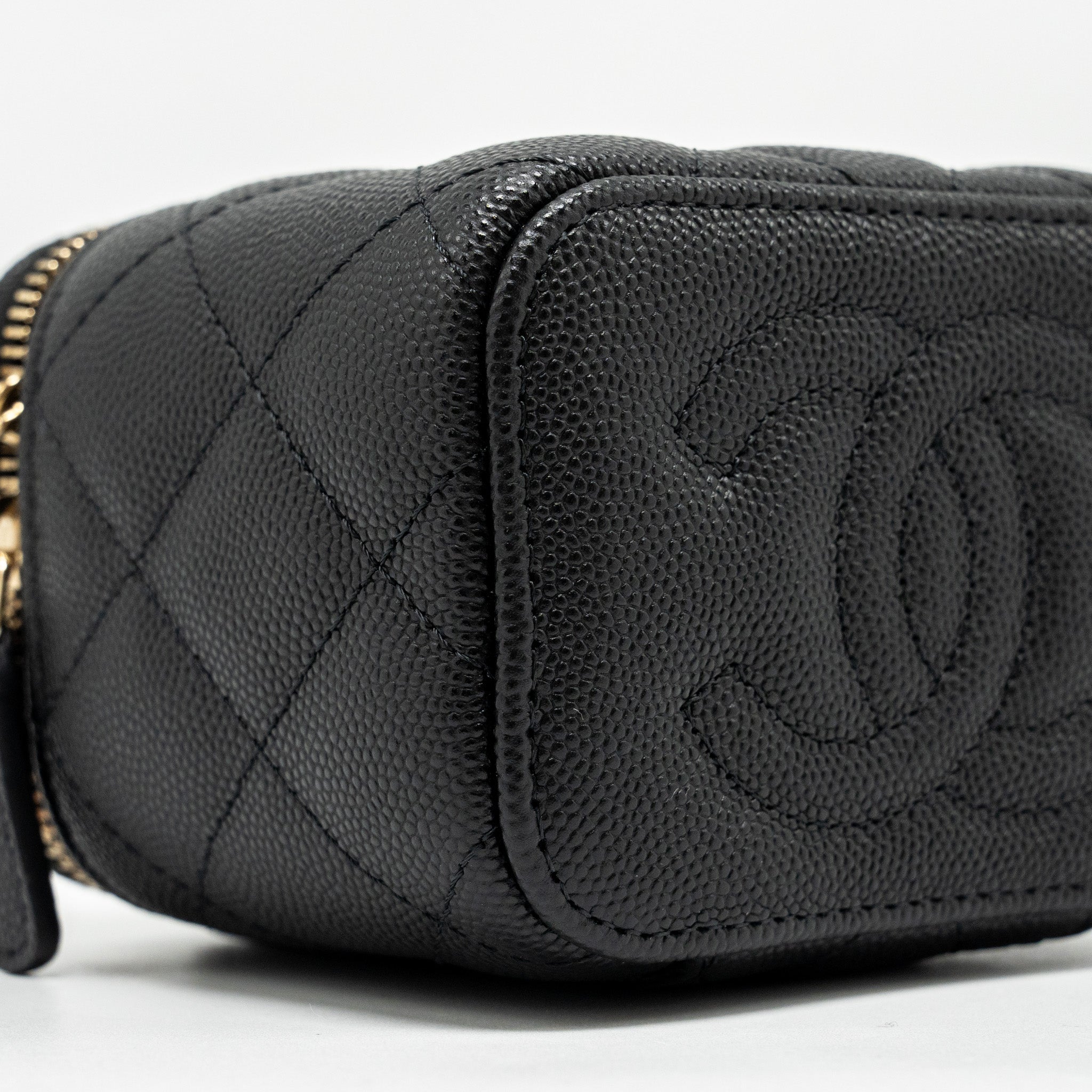 CHANEL MINI VANITY WITH CHAIN CAVIAR BLACK LGHW (MICROCHIP)