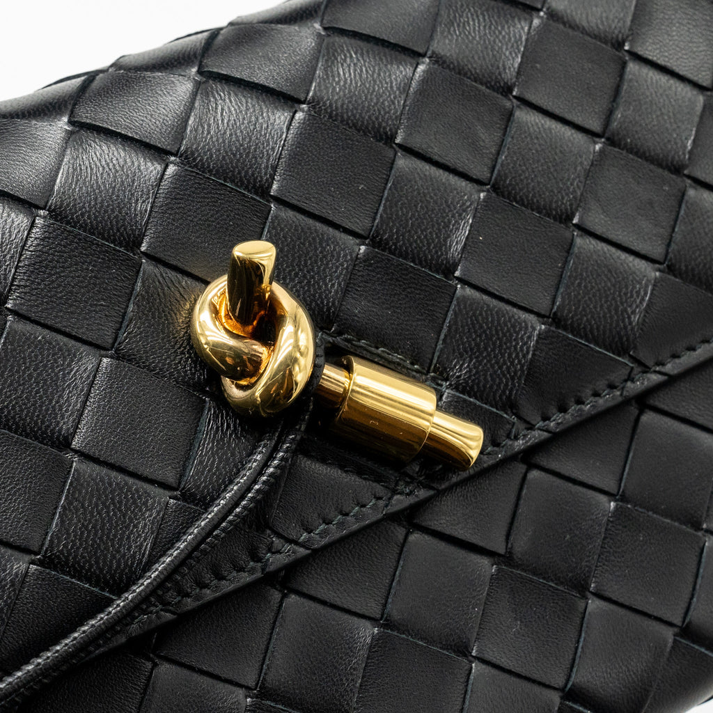 BOTTEGA VENETA ANDIAMO CLUTCH LAMBSKIN BLACK GHW