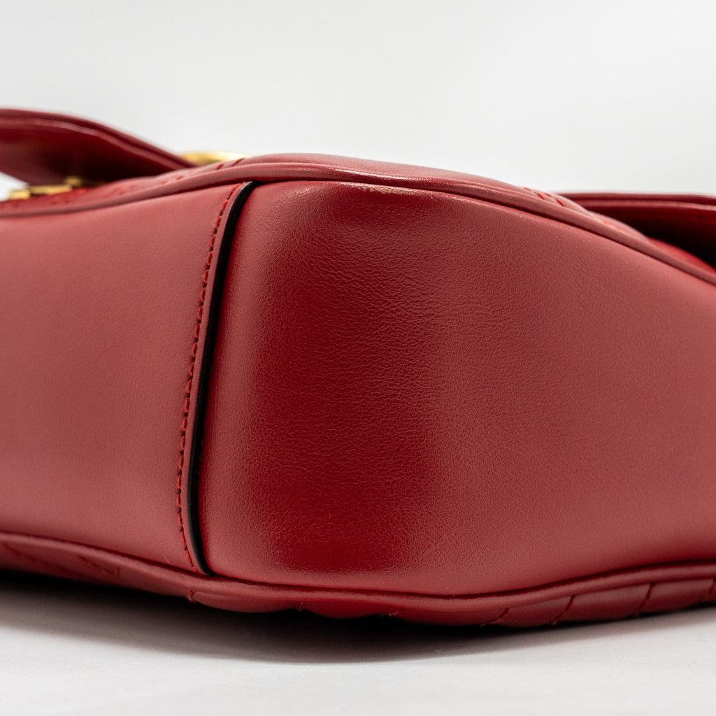 GUCCI SMALL GG MARMONT BAG CALFSKIN RED BRUSHED GHW