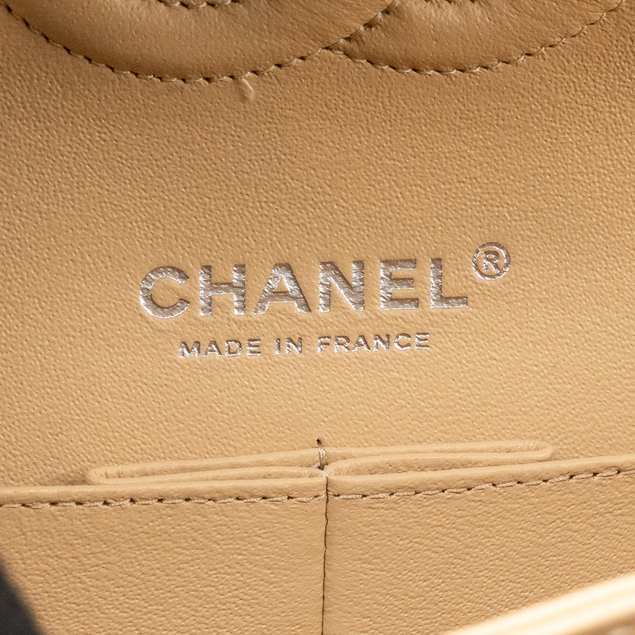 CHANEL MEDIUM CLASSIC DOUBLE FLAP BAG CAVIAR BEIGE SHW (MICROCHIP)