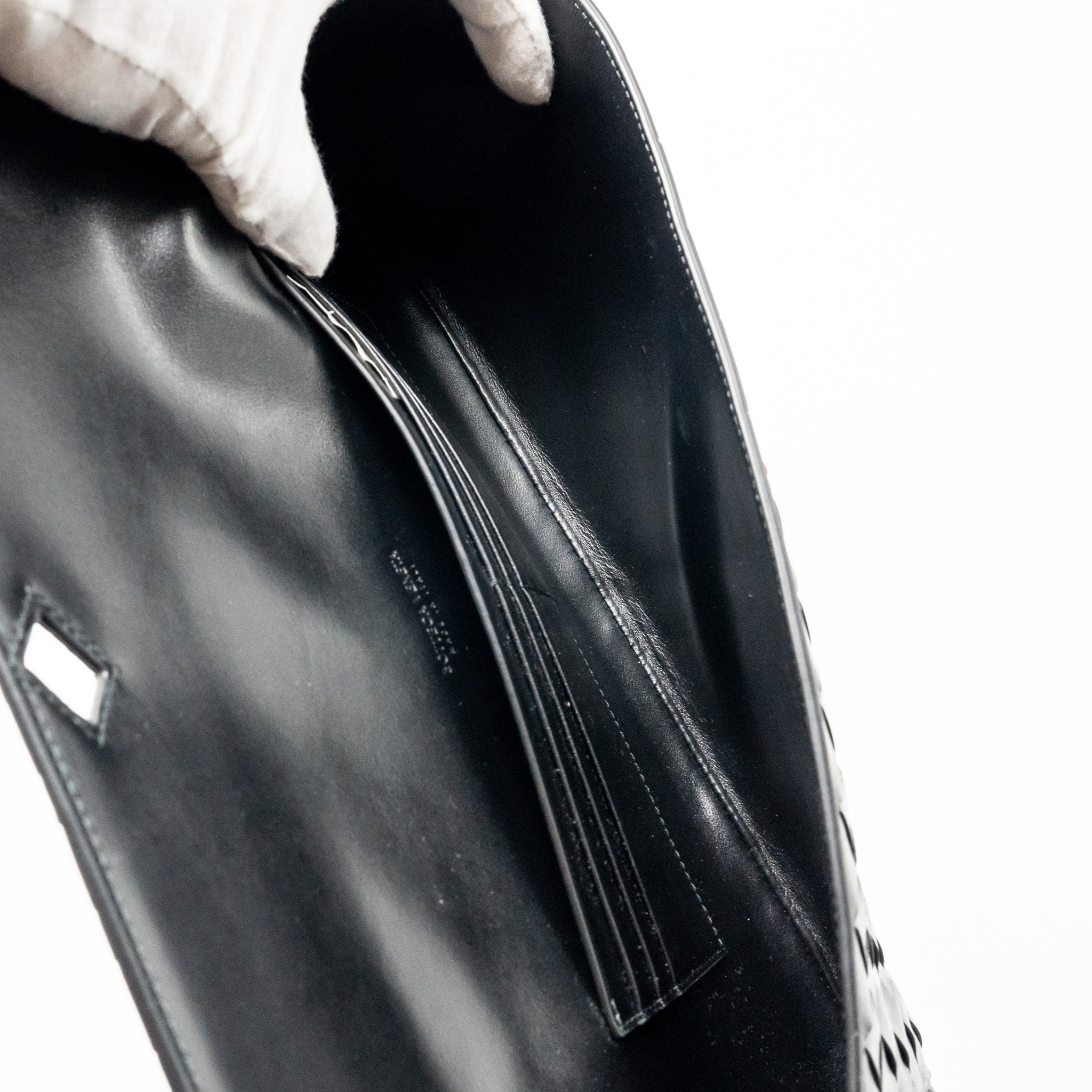 BOTTEGA VENETA ANDIAMO CLUTCH LAMBSKIN BLACK GHW