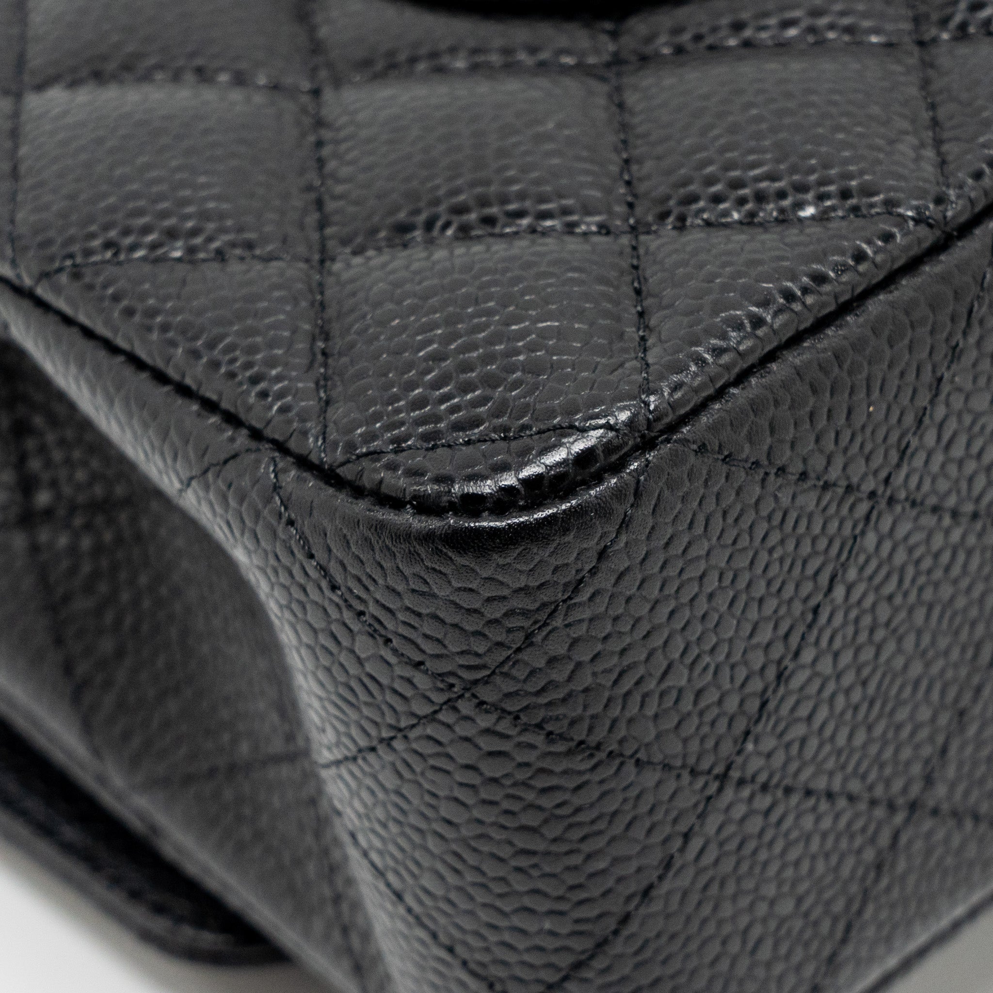 CHANEL MEDIUM CLASSIC DOUBLE  FLAP BAG CAVIAR  BLACK GHW