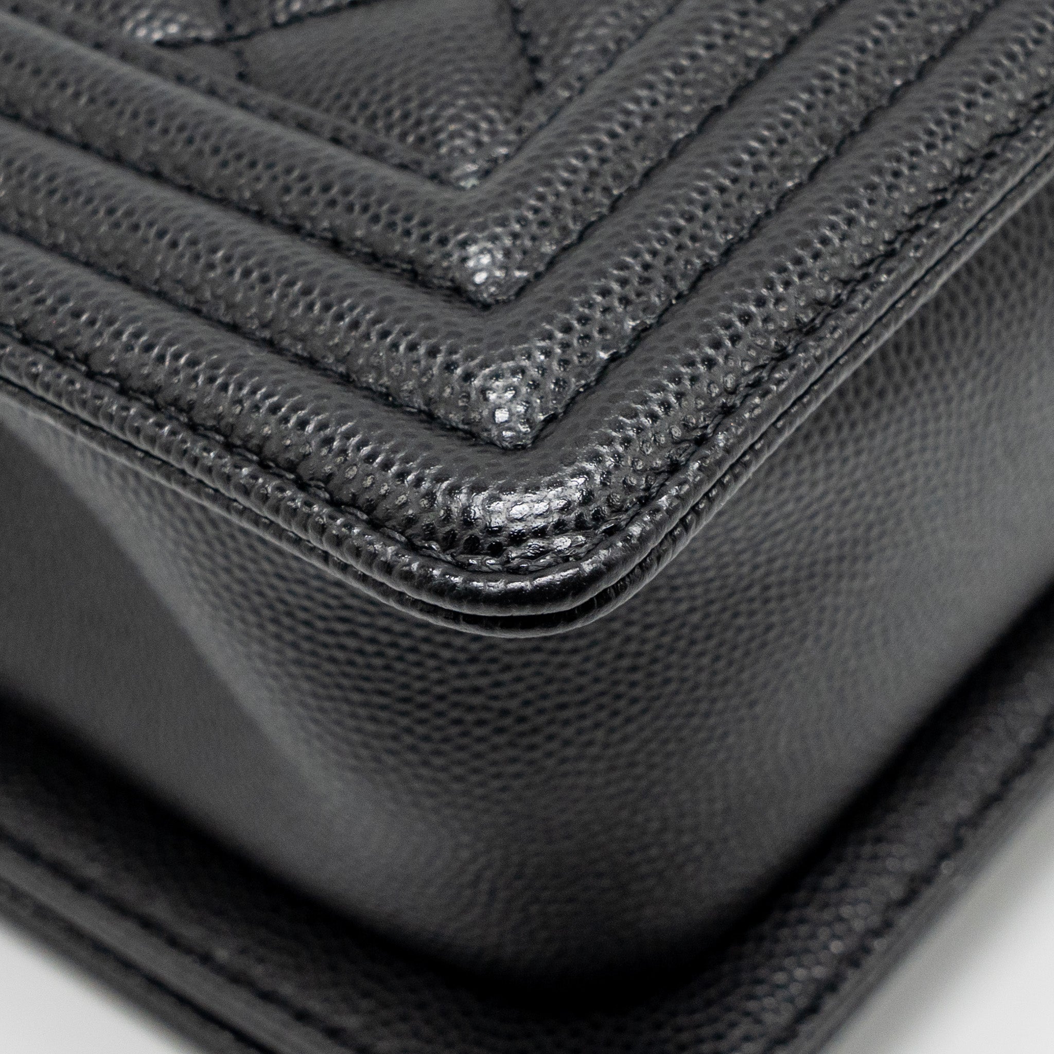 CHANEL SMALL BOY BAG CAVIAR BLACK GHW (MICROCHIP)