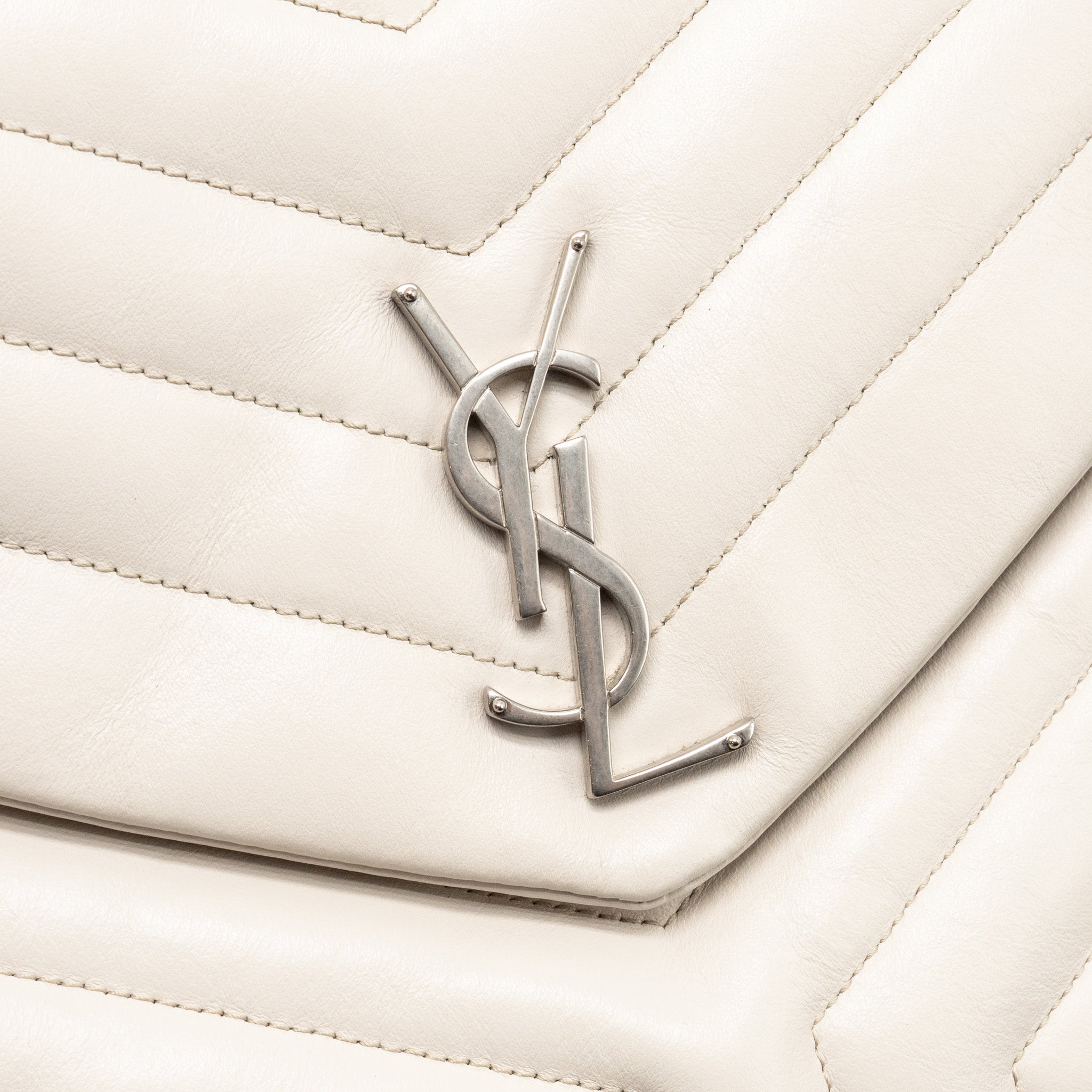 SAINT LAURENT/YSL MEDIUM LOU LOU BAG CALFSKIN WHITE SHW