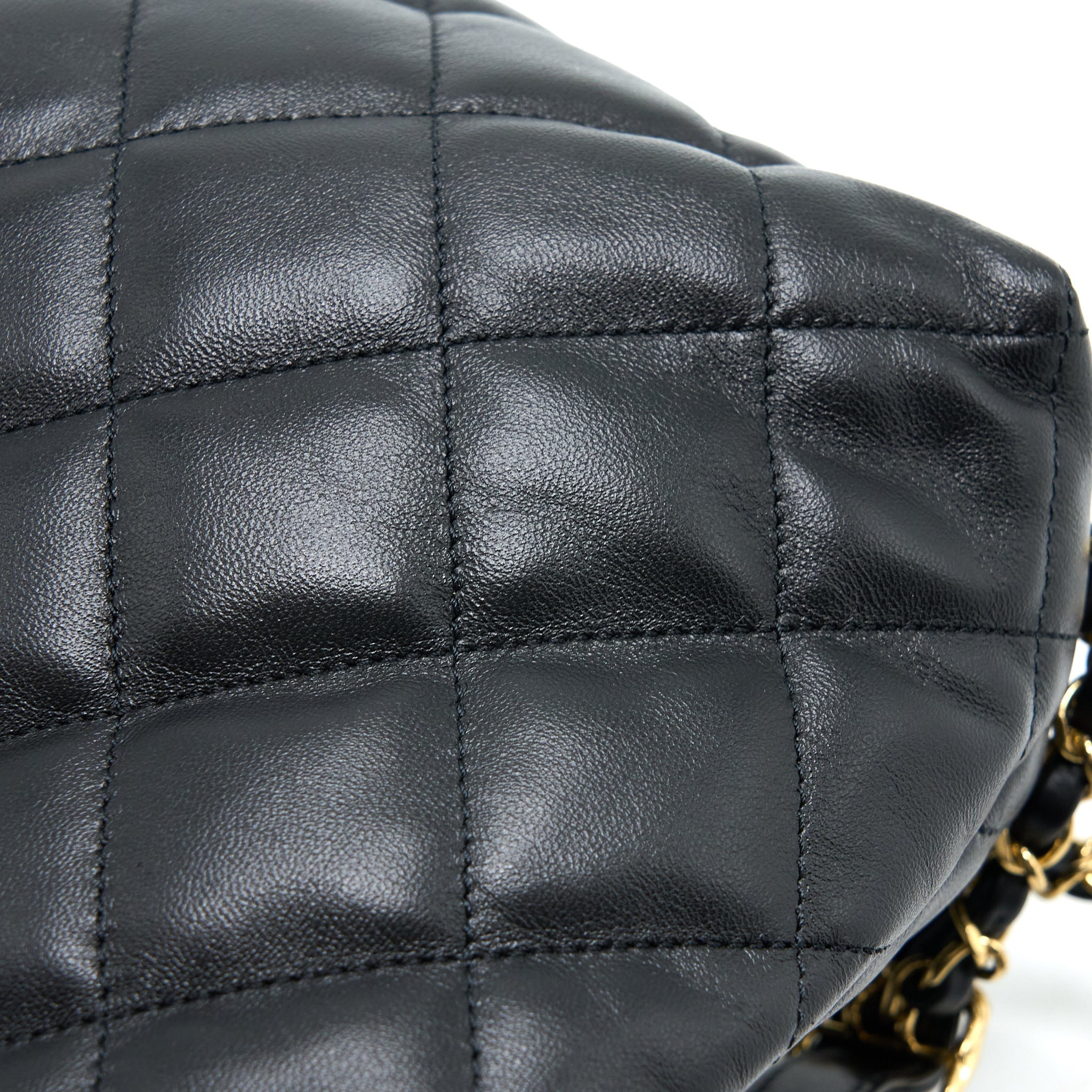 CHANEL 22B HOBO BAG LAMBSKIN BLACK GHW (MICROCHIP)