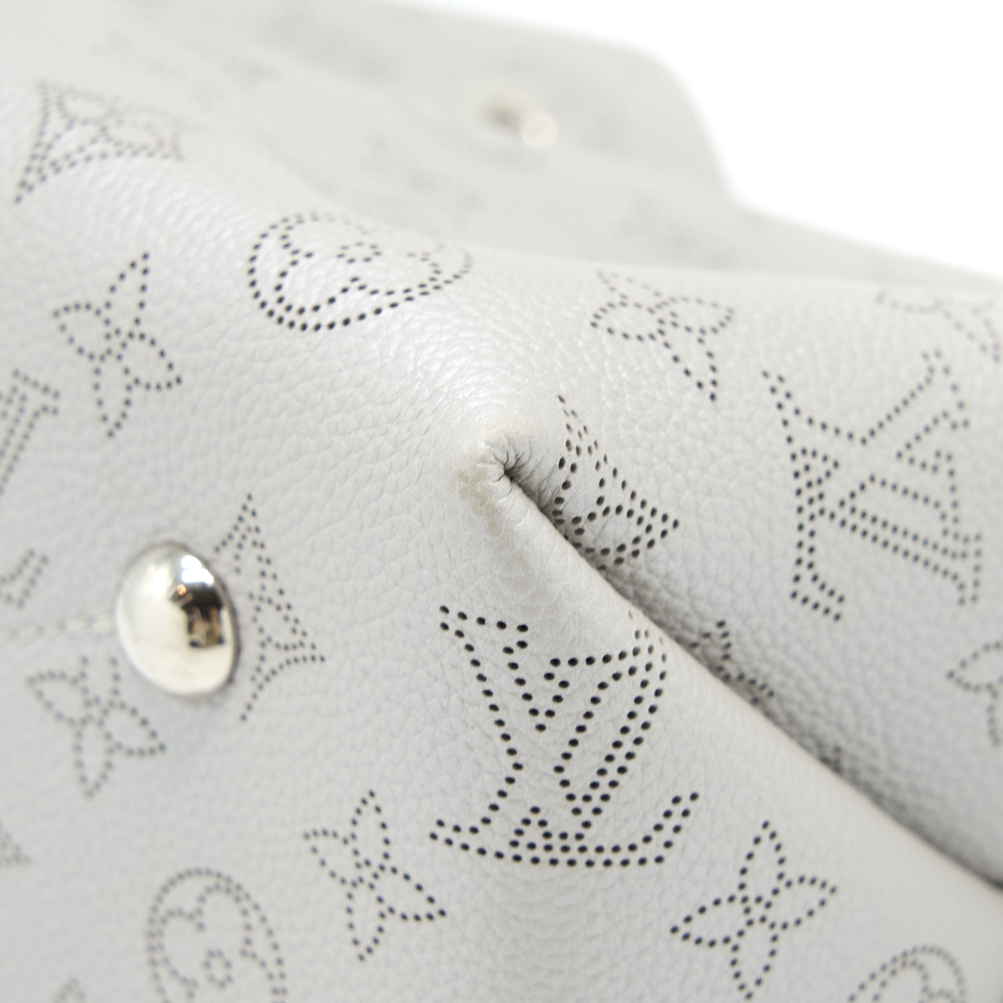LOUIS VUITTON BELLA BUCKET BAG CALFSKIN SILVER SHW (NEW VERSION)