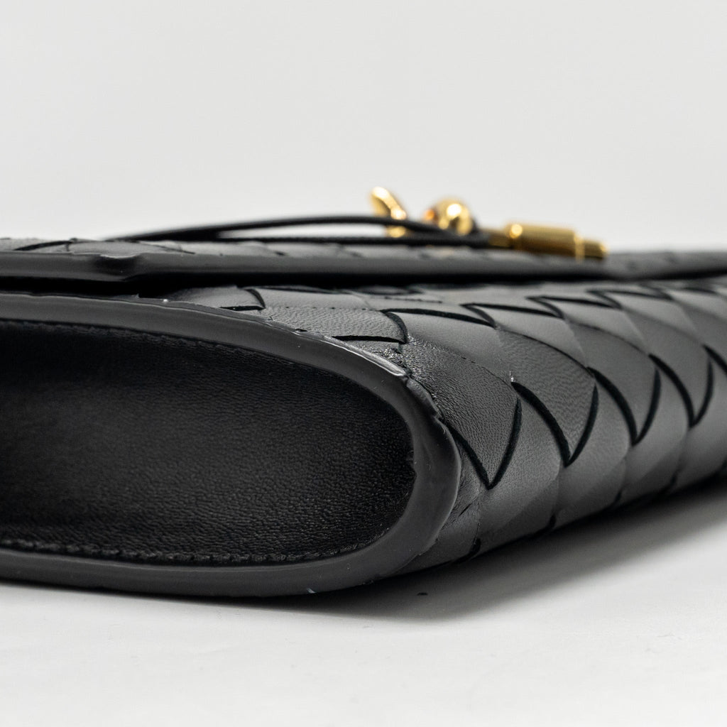BOTTEGA VENETA ANDIAMO CLUTCH LAMBSKIN BLACK GHW