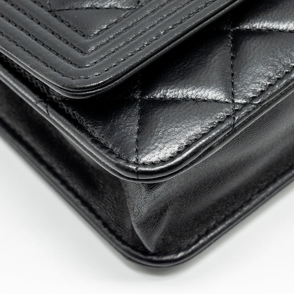 CHANEL BOY WALLET ON CHAIN LAMBSKIN BLACK GHW