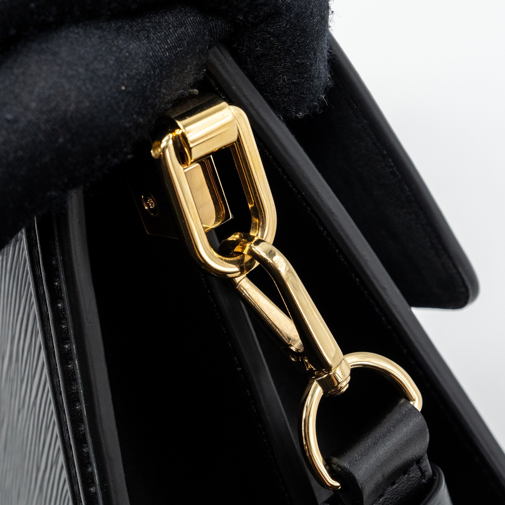 LOUIS VUITTON DAUPHINE MM EPI BLACK GHW (NEW VERSION)