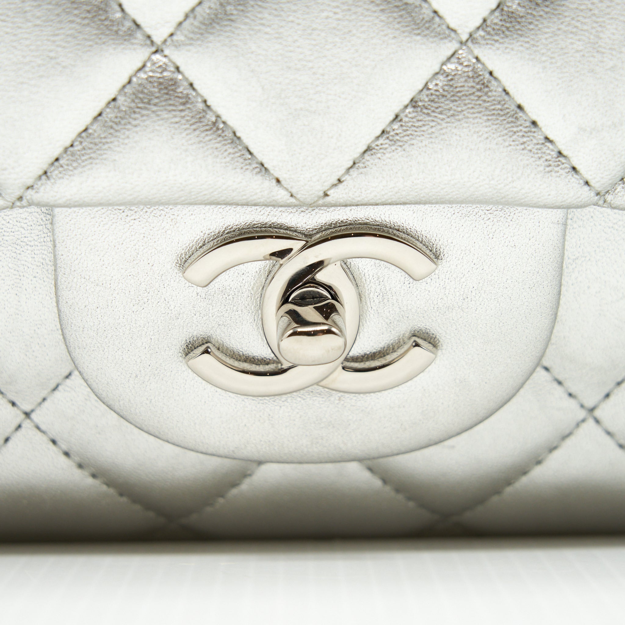 CHANEL MAXI CLASSIC DOUBLE FLAP BAG LAMBSKIN SLIVER SHW