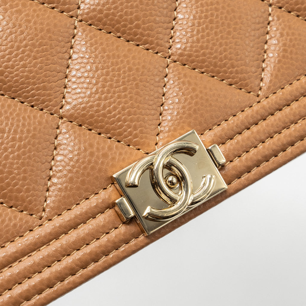 CHANEL BOY WALLET ON CHAIN CAVIAR LIGHT CARAMEL LGHW (MICROCHIP)