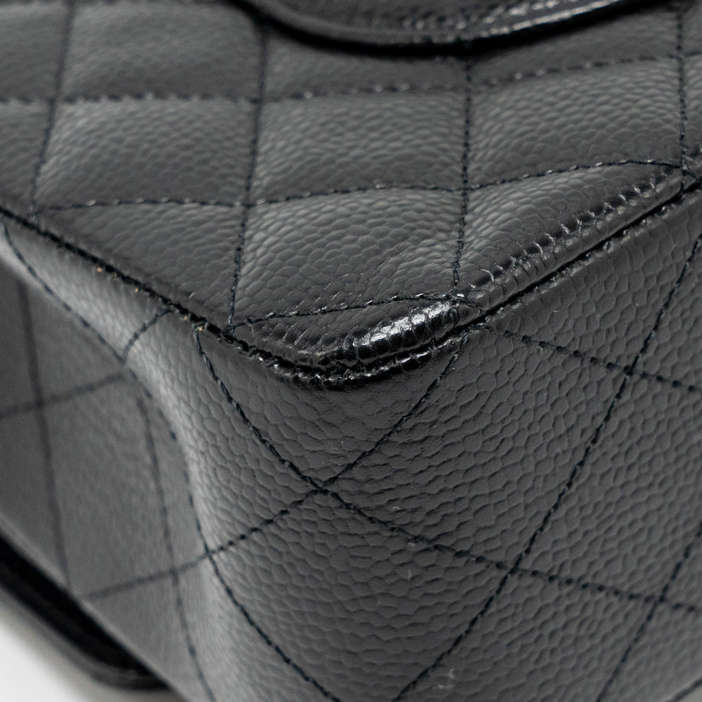 CHANEL MEDIUM CLASSIC DOUBLE FLAP BAG CAVIAR BLACK GHW (MICROCHIP)